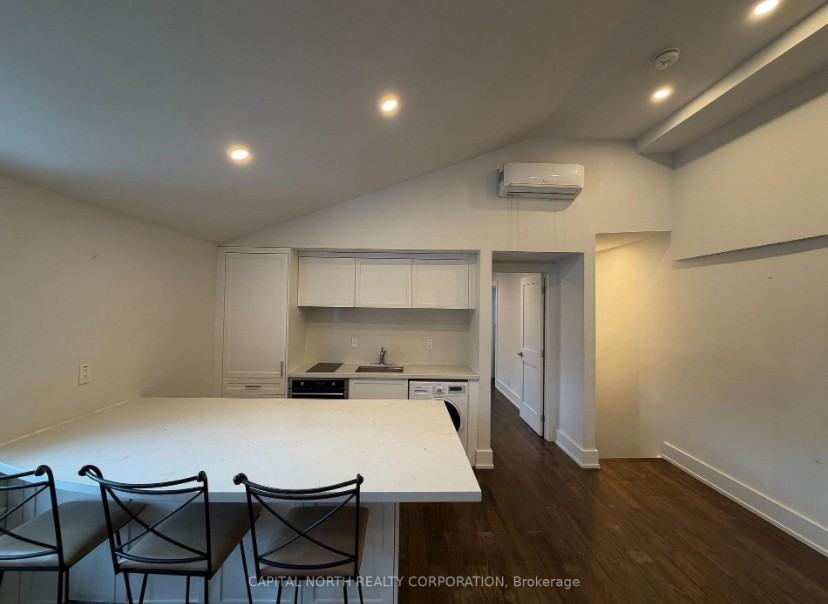 43 Glen Manor Drive - Photo 2 of 5