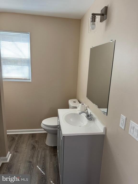 444 Oak St - Photo 6 of 15