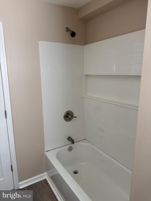 444 Oak St - Photo 7 of 15