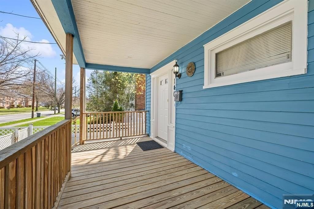 140 Park Ave - Photo 2 of 19