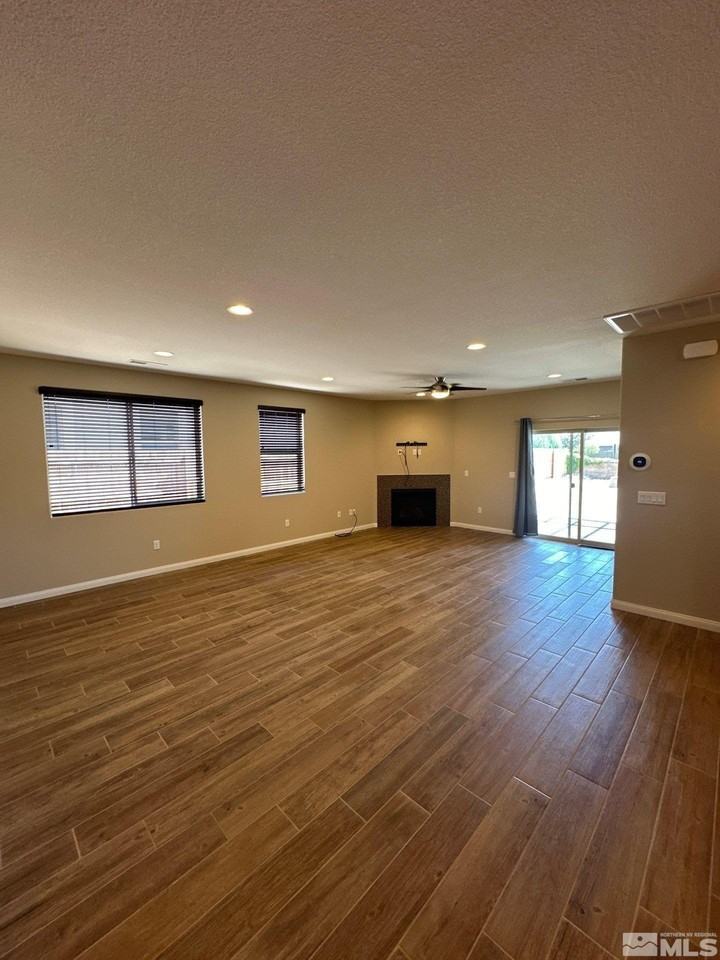 6016 Barrett Ct - Photo 3 of 21