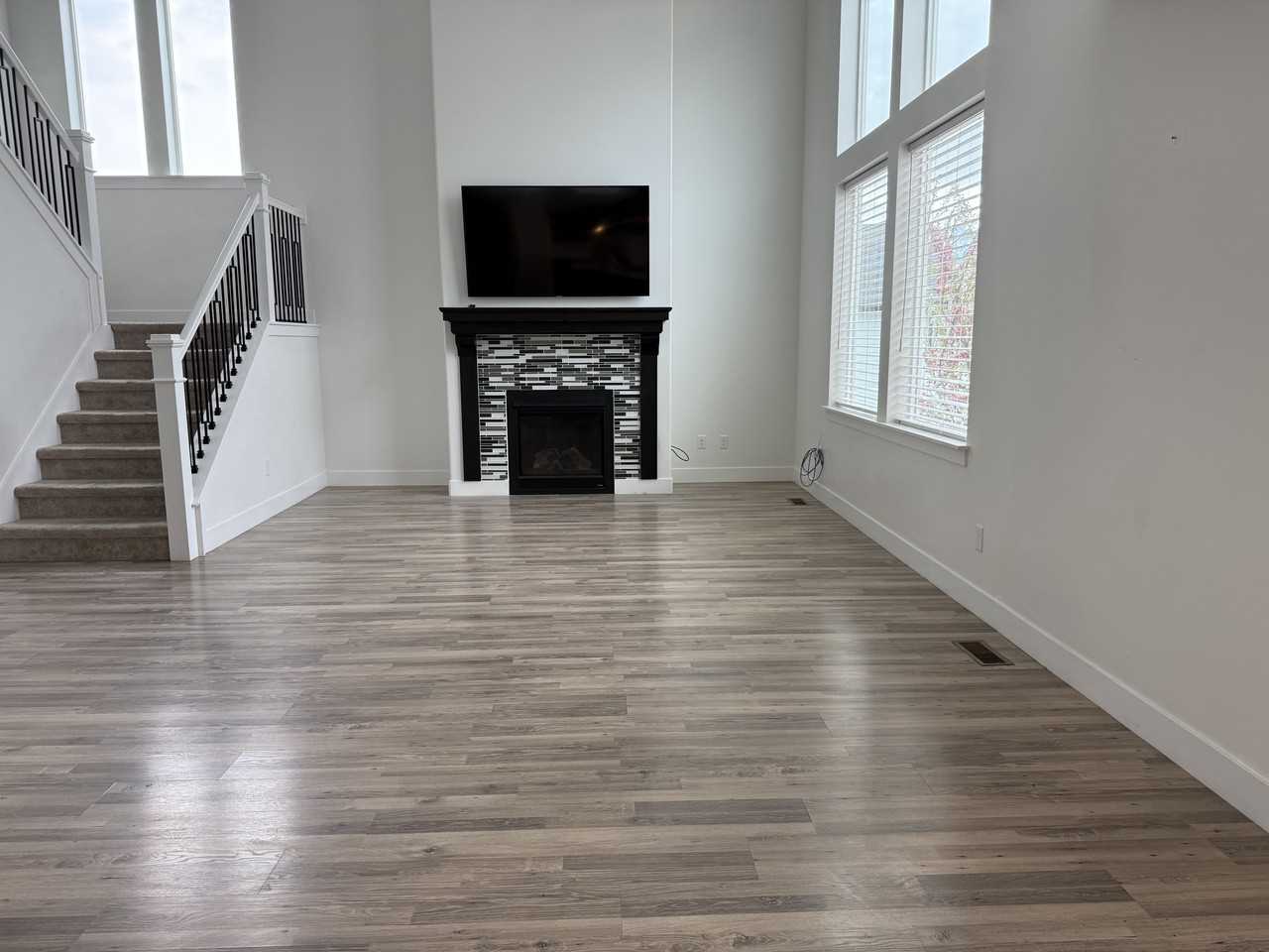 2488 E Lone Hill Dr - Photo 2 of 38