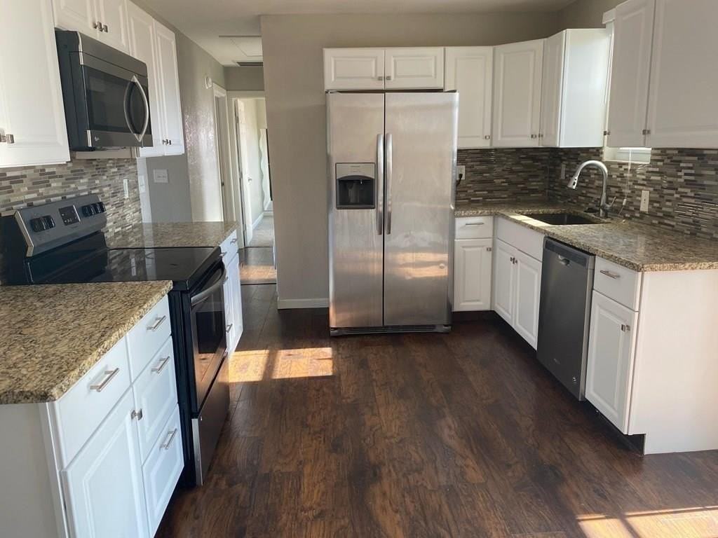 3621 Spruce Ave - Photo 4 of 15