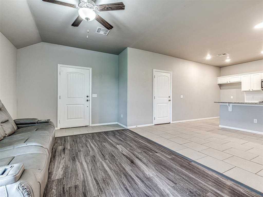 609 N 5th St - Photo 4 of 22