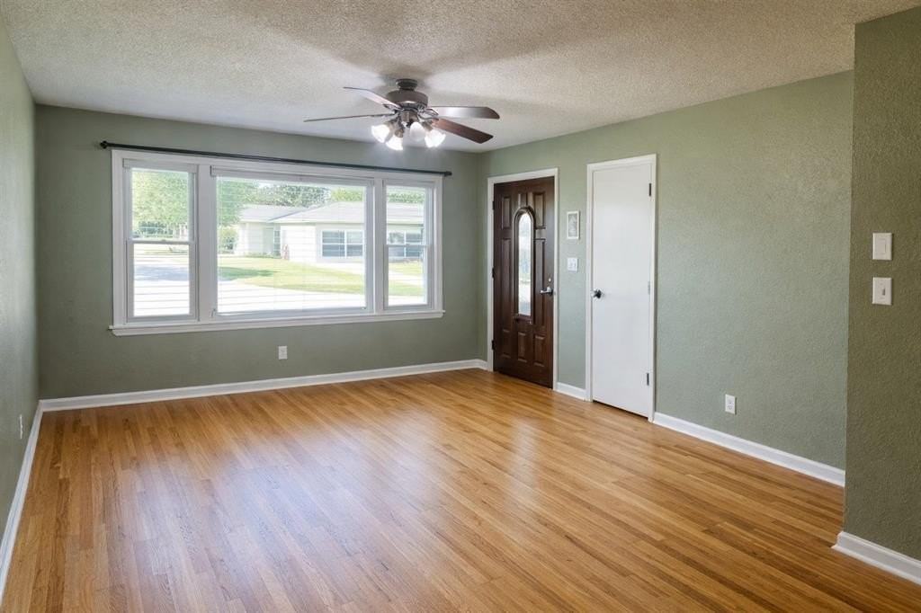 2216 Downing St - Photo 2 of 10