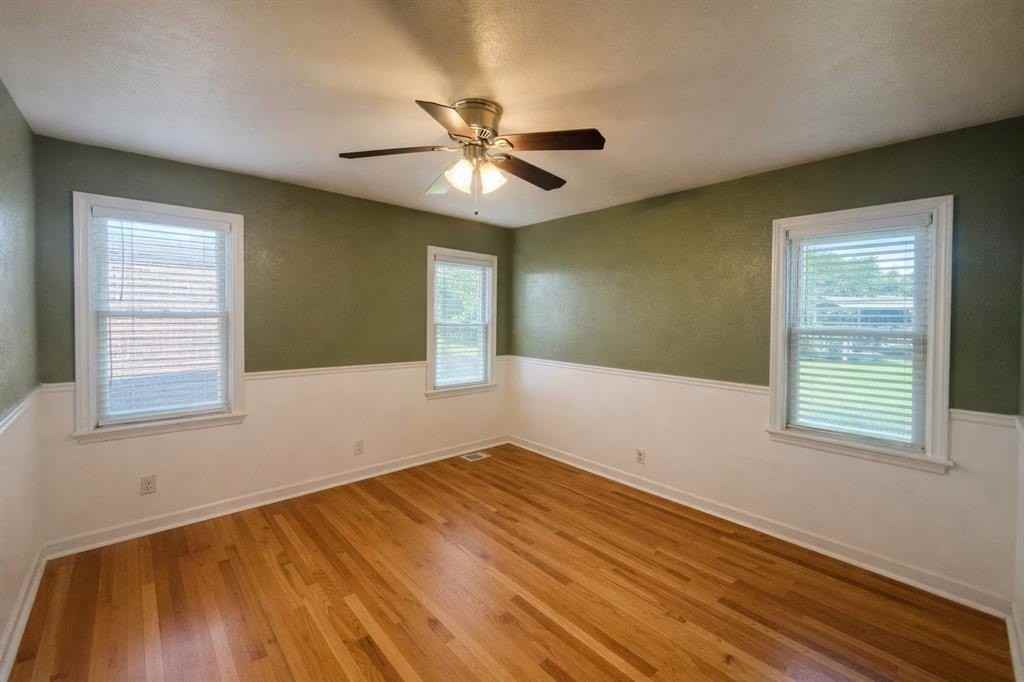 2216 Downing St - Photo 7 of 10