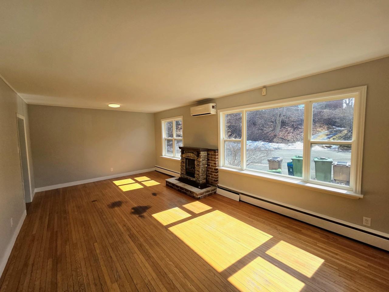 19 Third St #1 - Photo 4 of 18