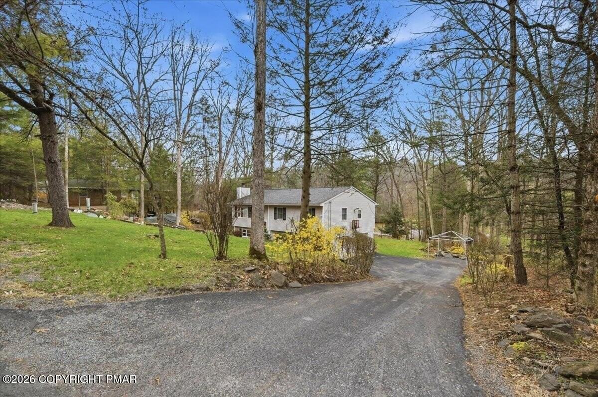 606 Rimrock Rd - Photo 3 of 35