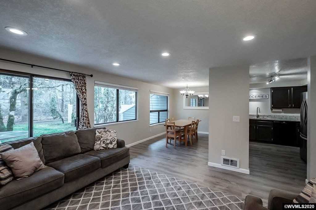 3944 Nw Walnut Pl - Photo 6 of 9