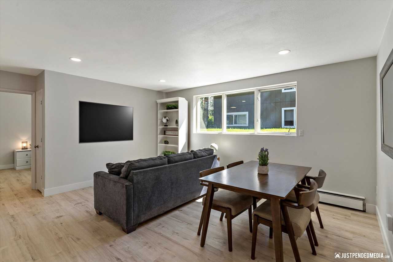 1526 Medfra St #6 - Photo 6 of 12