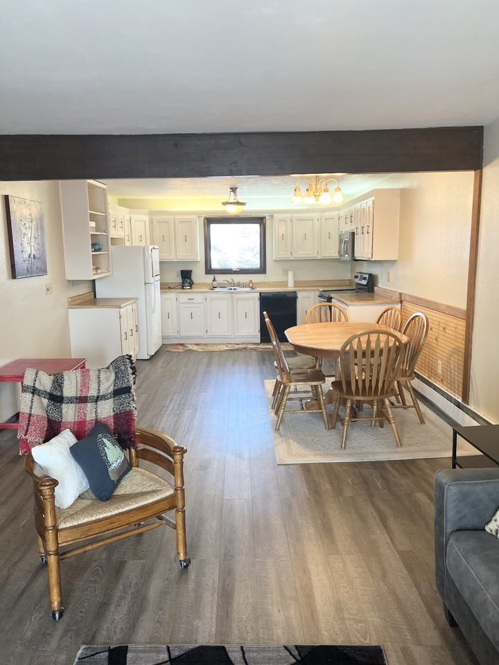 11527 Heritage Ct #2 - Photo 2 of 11