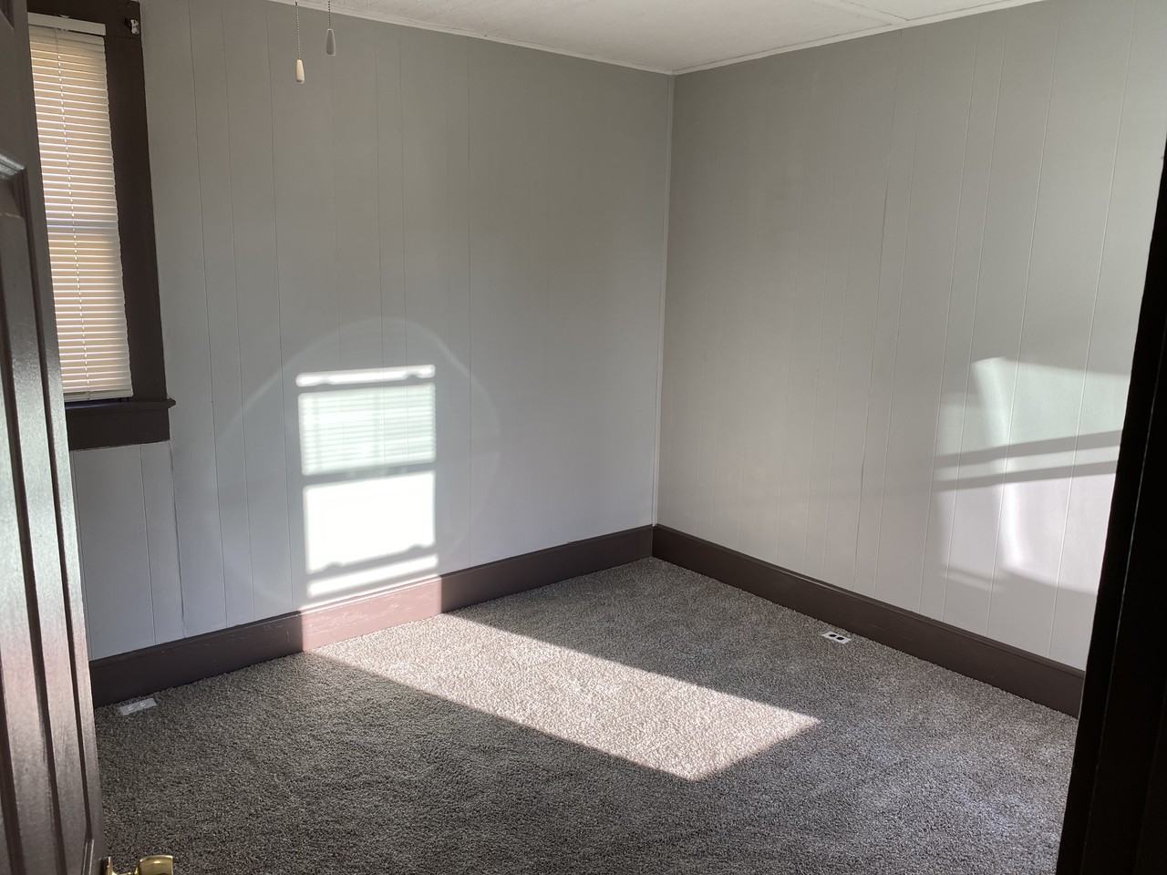 362 N Line St - Photo 7 of 11