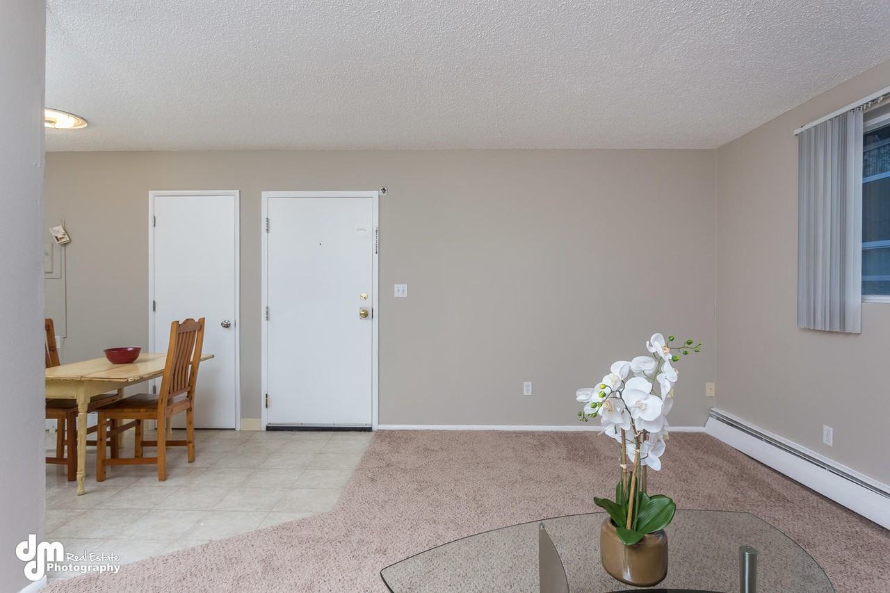 1526 Medfra St #7 - Photo 3 of 7