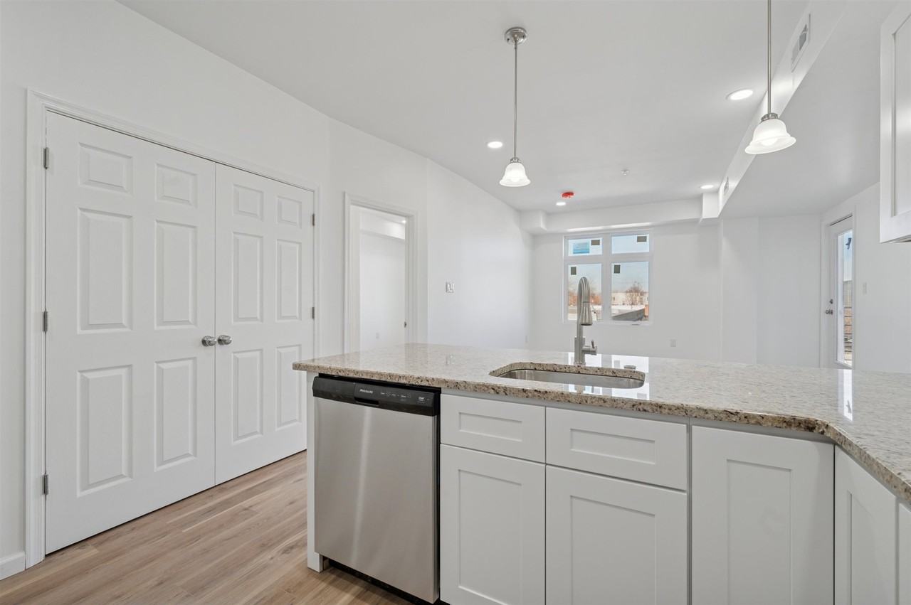4512 Lancaster Ave #1A - Photo 4 of 14