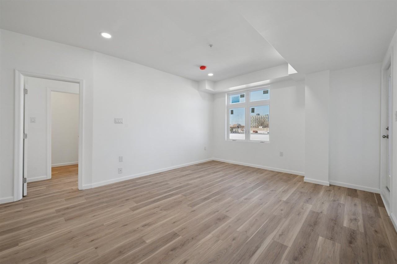 4512 Lancaster Ave #1A - Photo 5 of 14