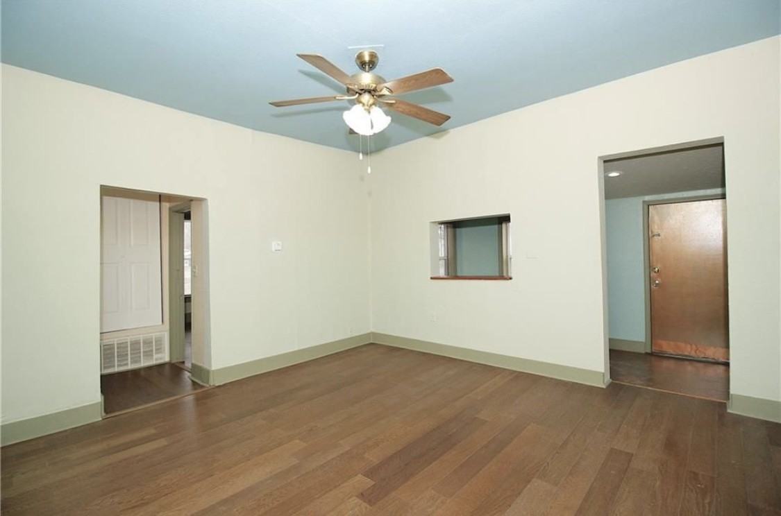 301 S 3rd St - Photo 6 of 20