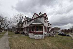 featured image of 121 Kellogg St #2