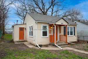 featured image of 1665 W 40th Ave #1