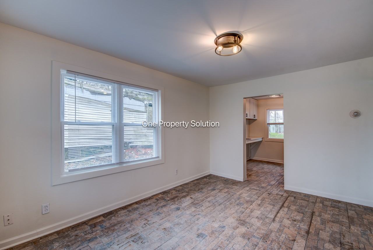 1665 W 40th Ave #1 - Photo 3 of 14