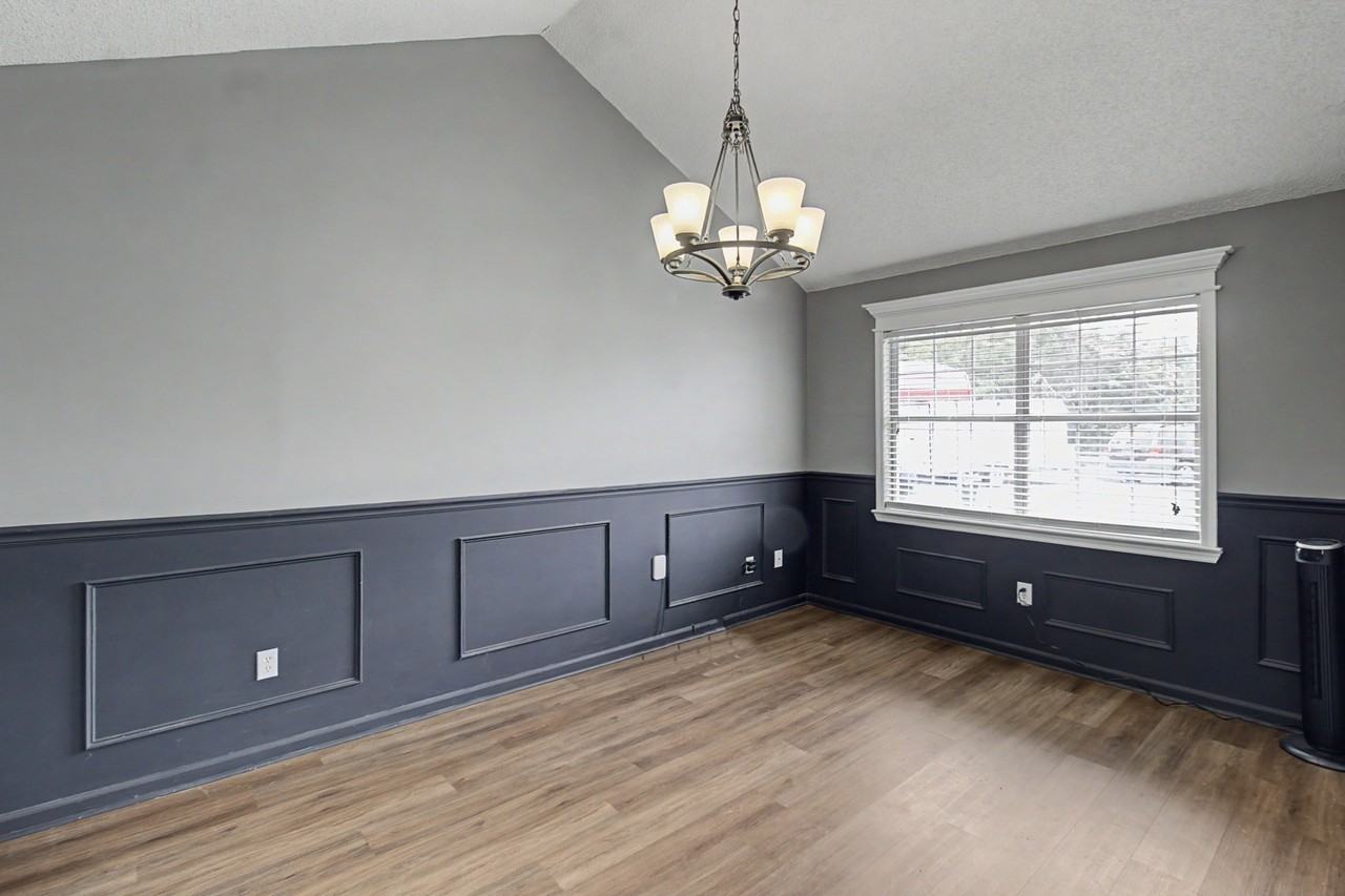 291 Sabreena Cir #1 - Photo 6 of 27