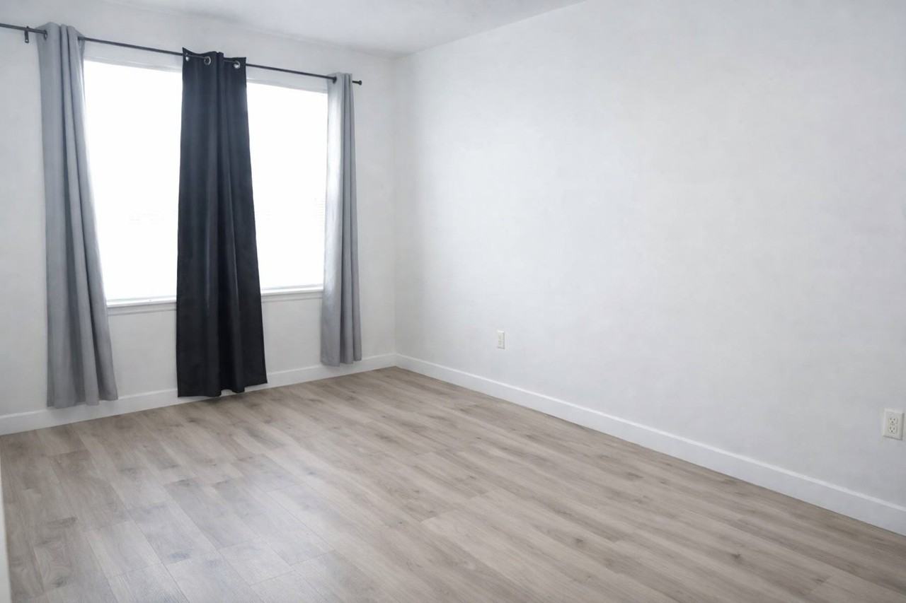 1210 Southstation Place - 1Unit 303 #1 - Photo 6 of 10