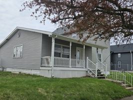 featured image of 628 Dowling St