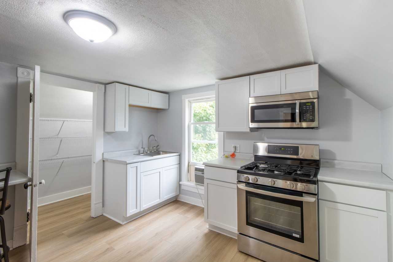 265 Duffield Ave #2 - Photo 5 of 10