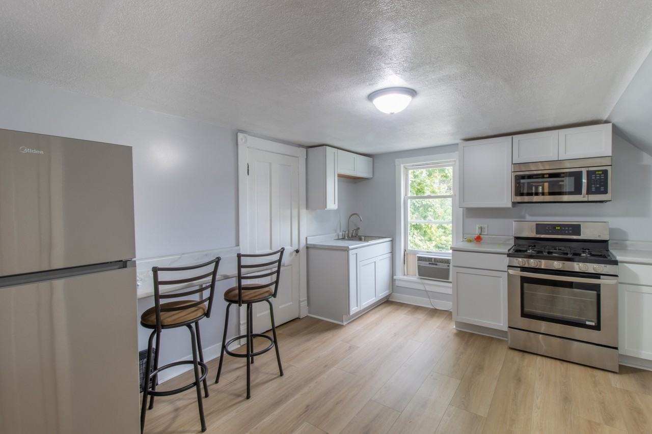 265 Duffield Ave #2 - Photo 7 of 10