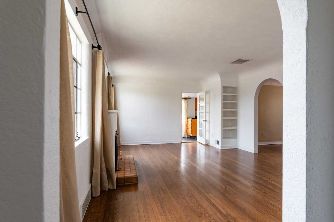 601 Tulane Dr Ne - Photo 2 of 20