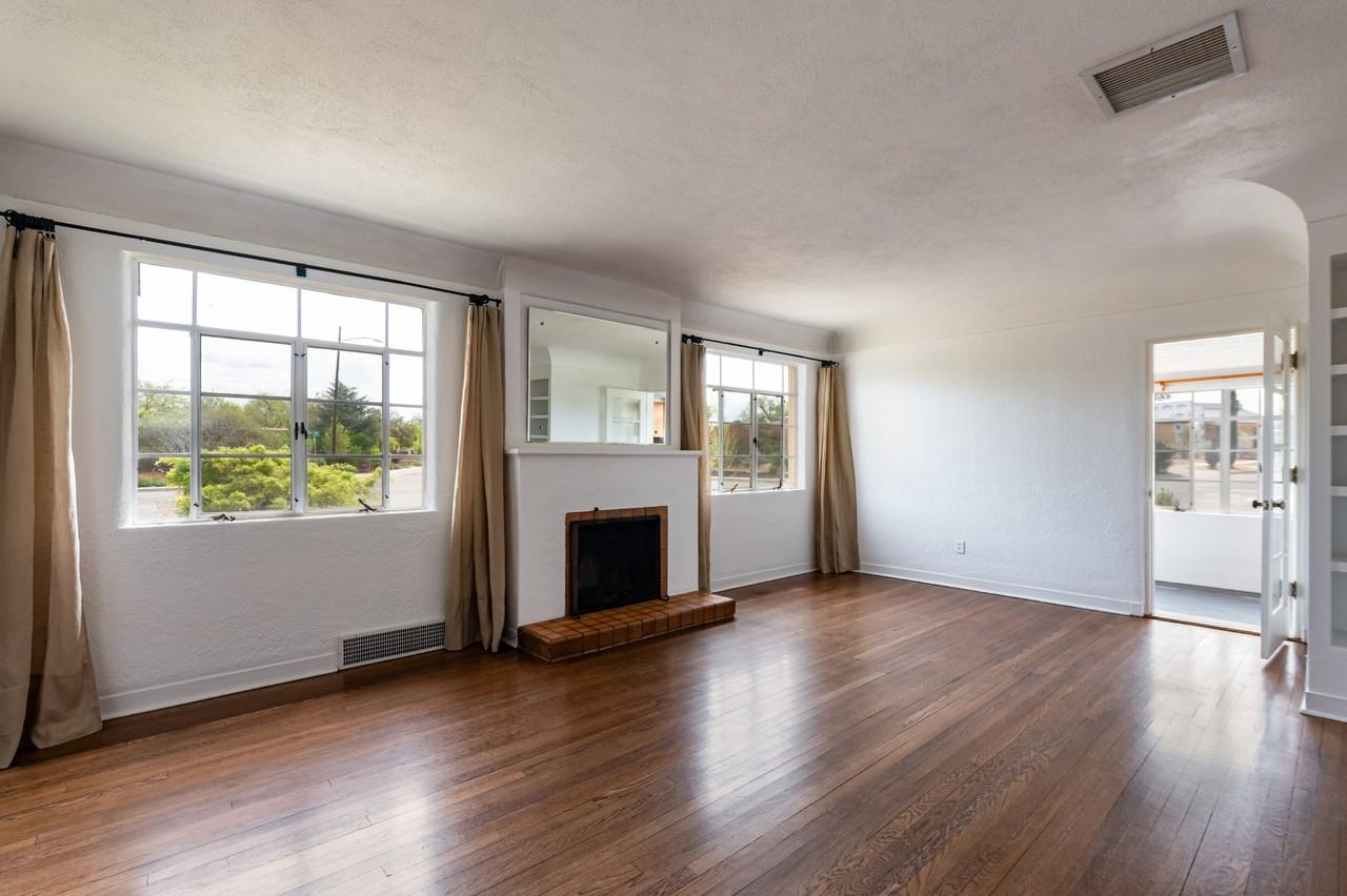 601 Tulane Dr Ne - Photo 3 of 20