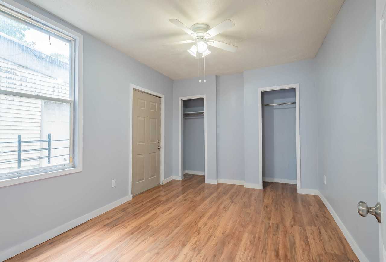 426 Borland St - Photo 5 of 10