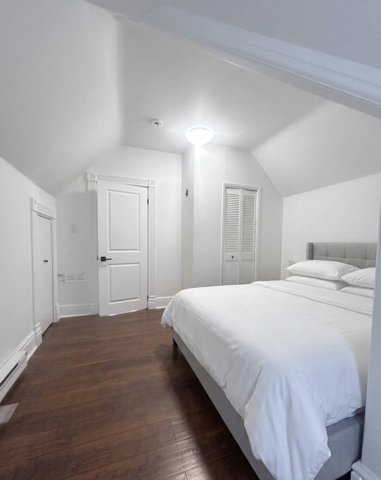 318 Hyman Street - Photo 3 of 12