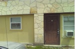 featured image of 600 Monticello Ct #2
