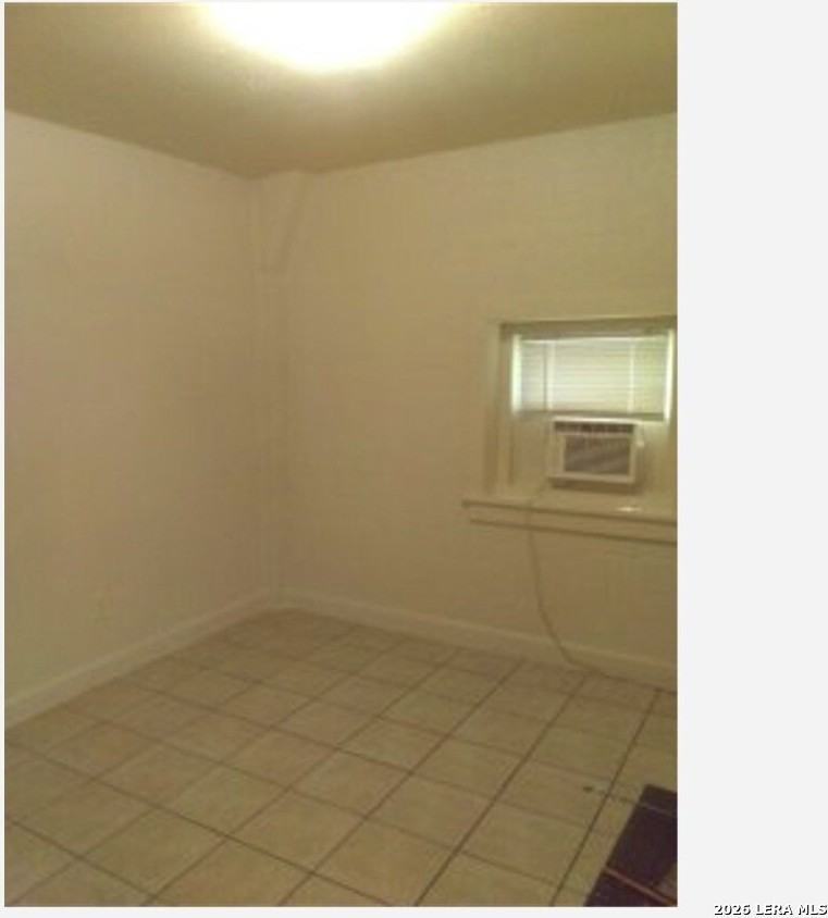 600 Monticello Ct Apt 2 - Photo 5 of 10