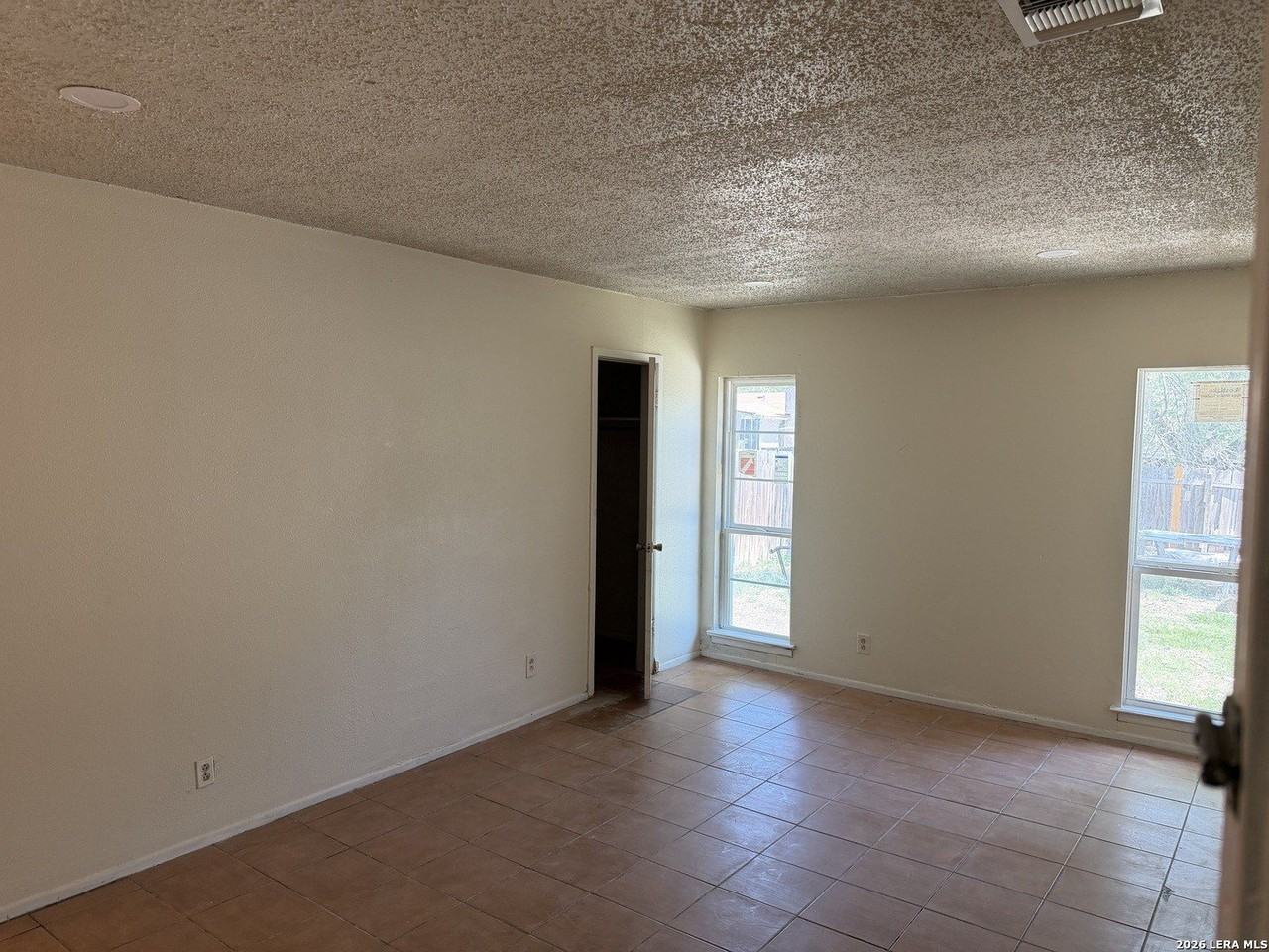 9130 Kings Hbr - Photo 7 of 16