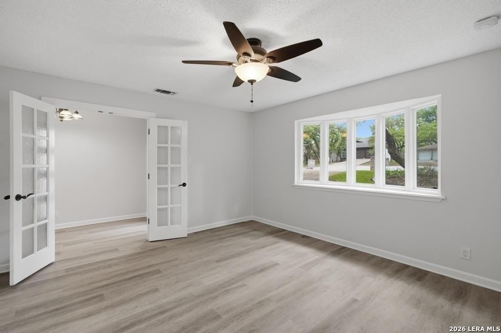 1906 Hillingway St - Photo 6 of 34