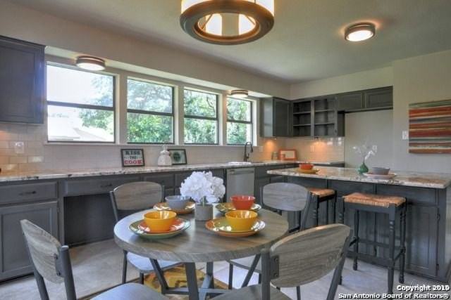 4411 Western Pine Woods - Photo 7 of 18