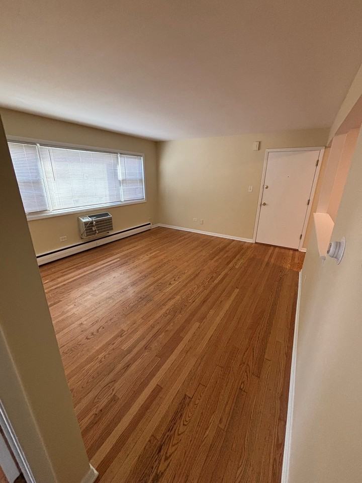 1971 North 19th Avenue #6 - Photo 5 of 11