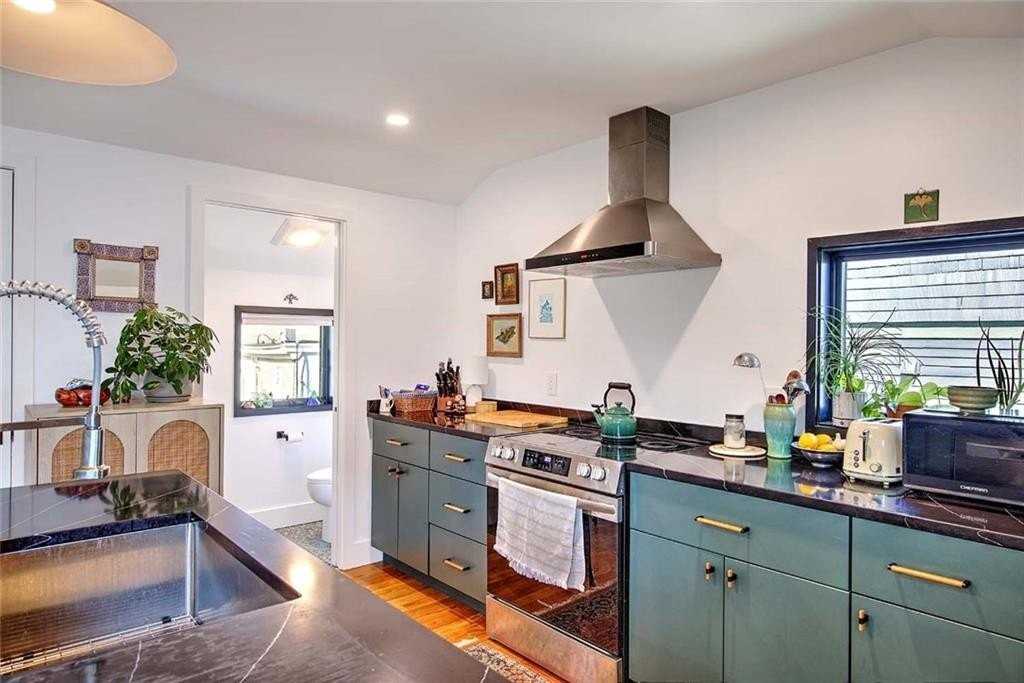 37 Ring St - Photo 4 of 28