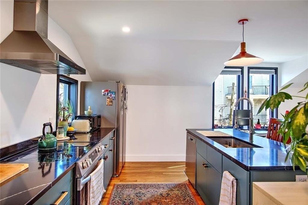 37 Ring St - Photo 5 of 28