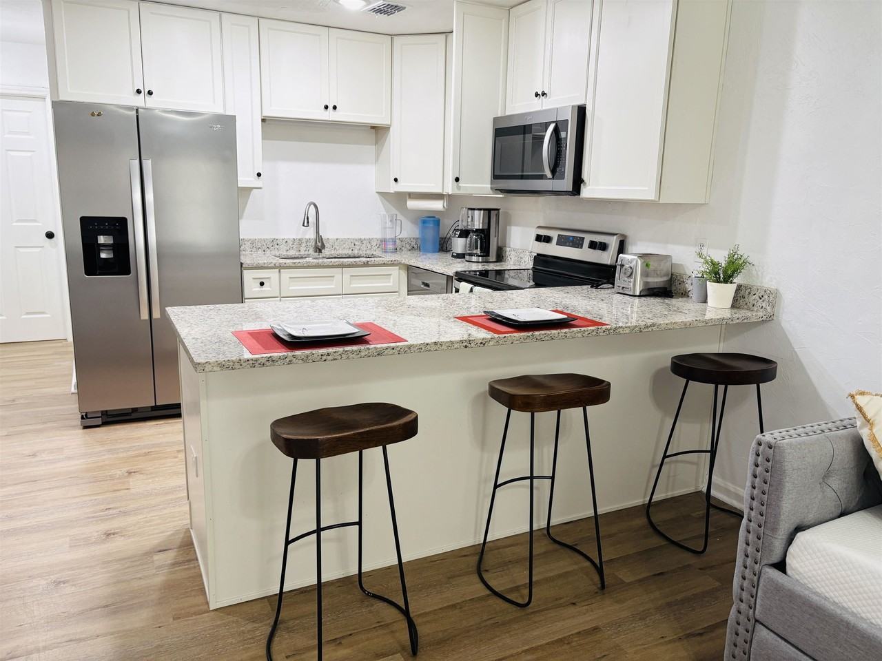 1252 High Rd - Photo 2 of 20