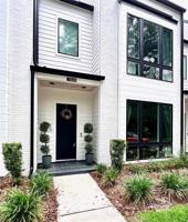 featured image of 1543 Pine St