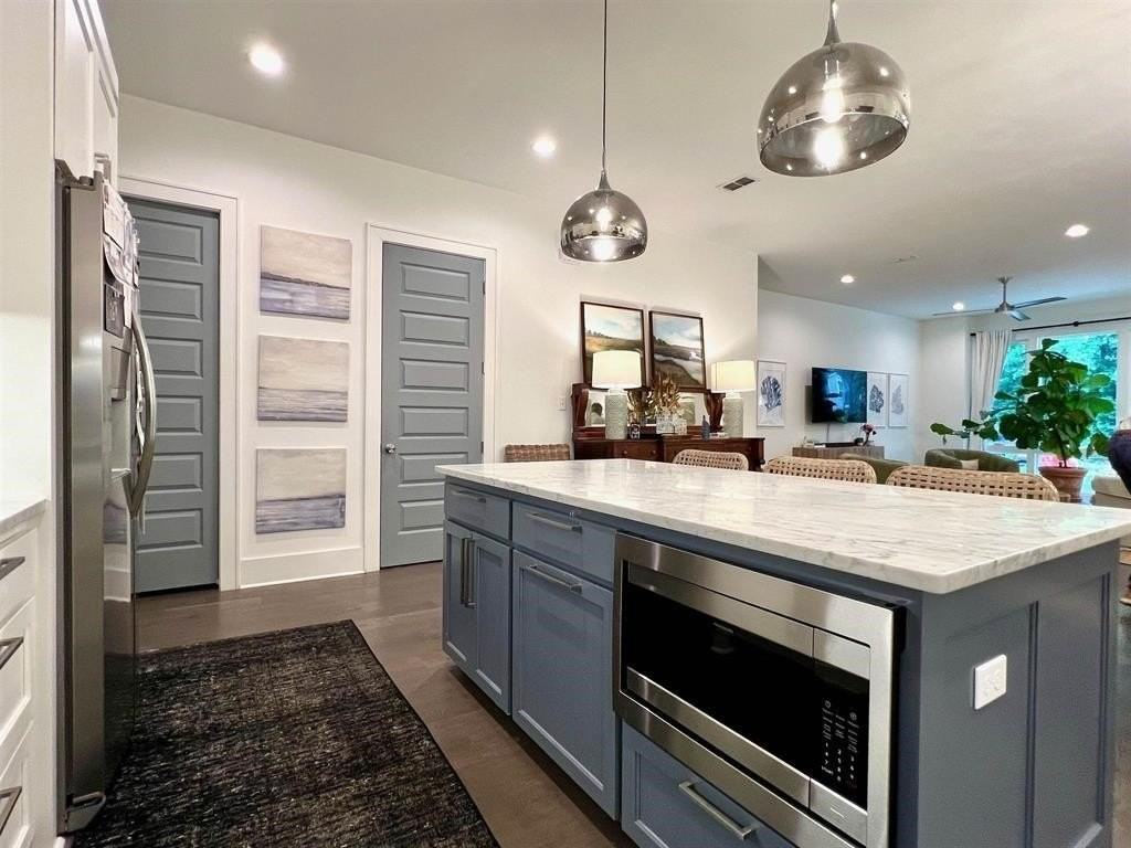 1543 Pine St - Photo 3 of 11