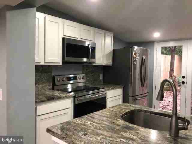 534 Saint Mary St - Photo 5 of 11