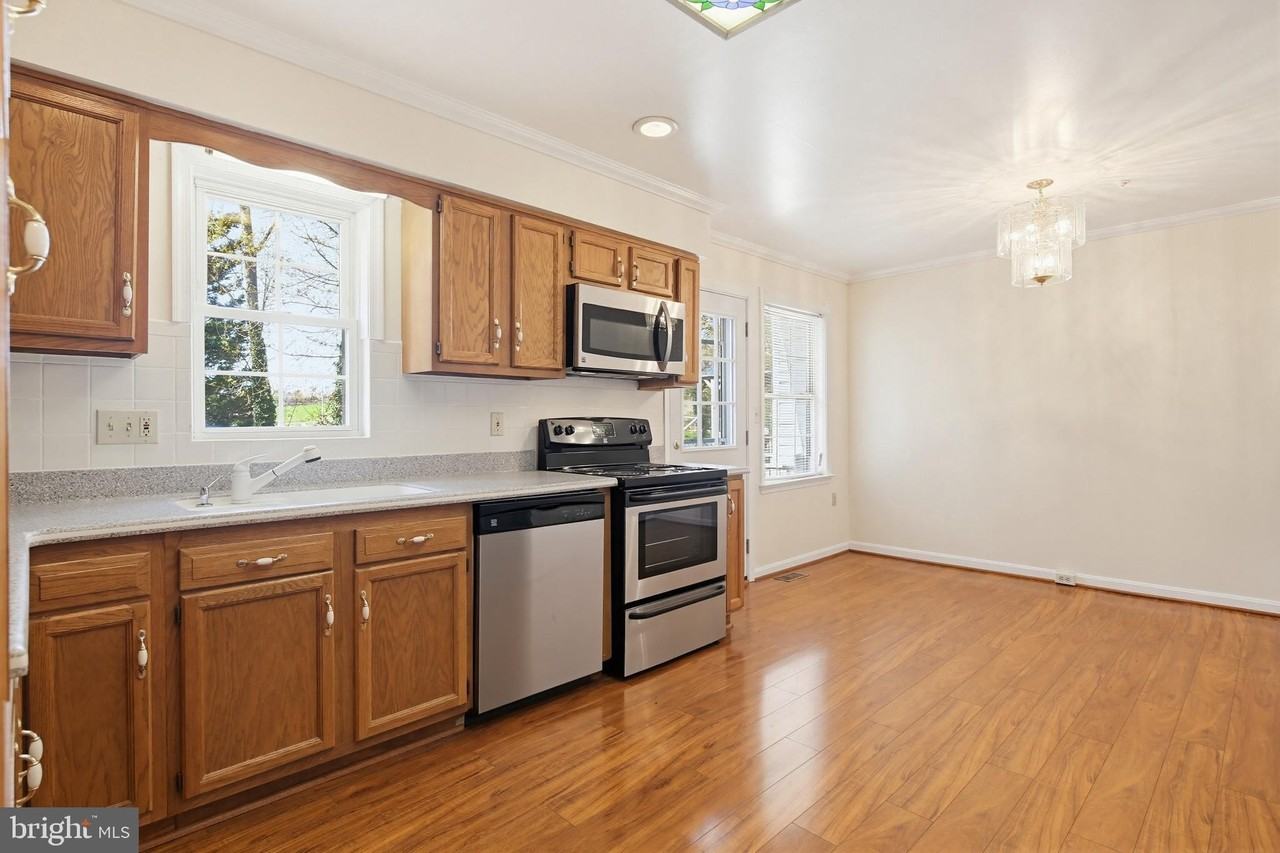 206 N Towne Ct - Photo 6 of 34