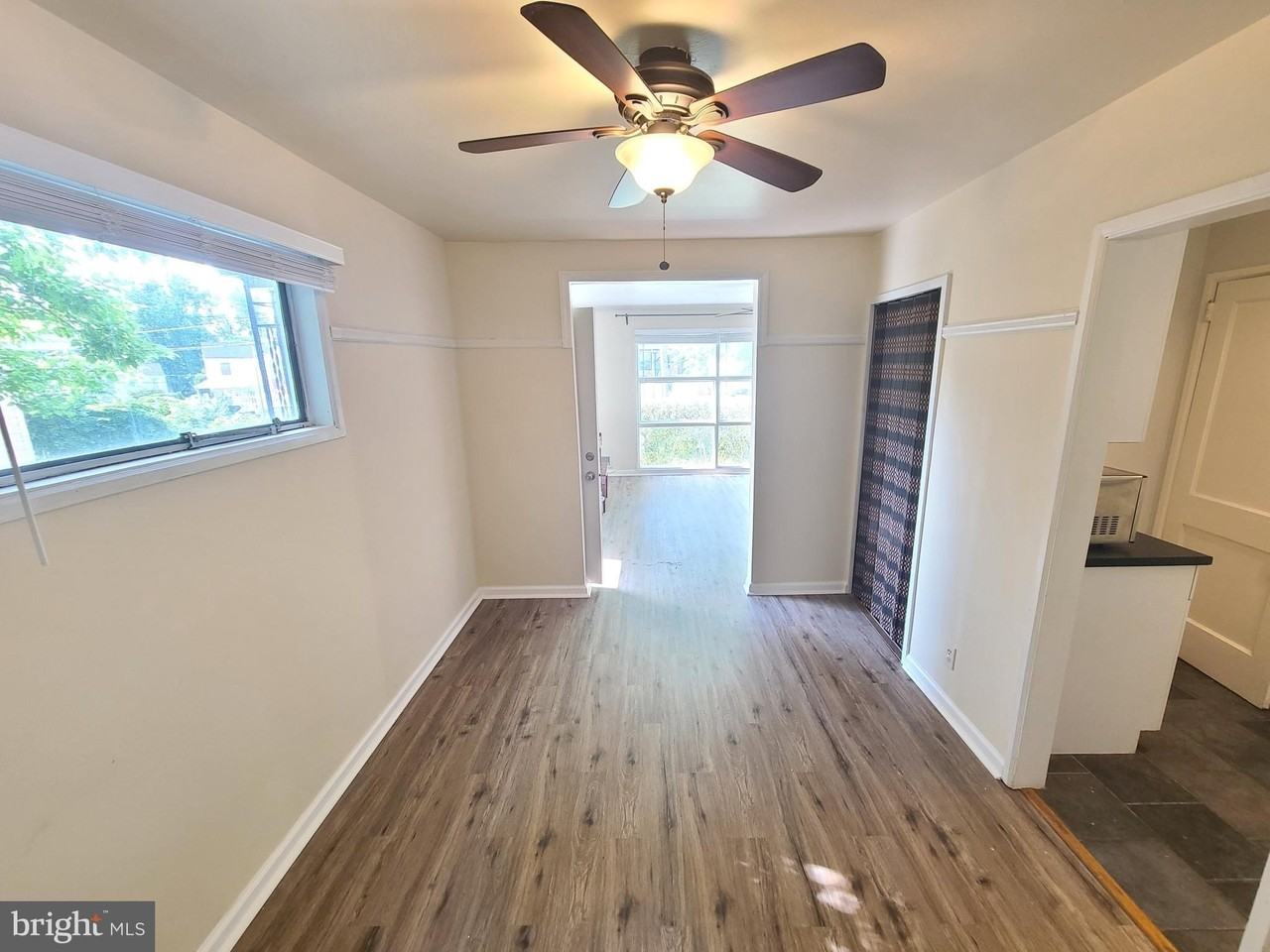 3422 Floral St - Photo 7 of 36