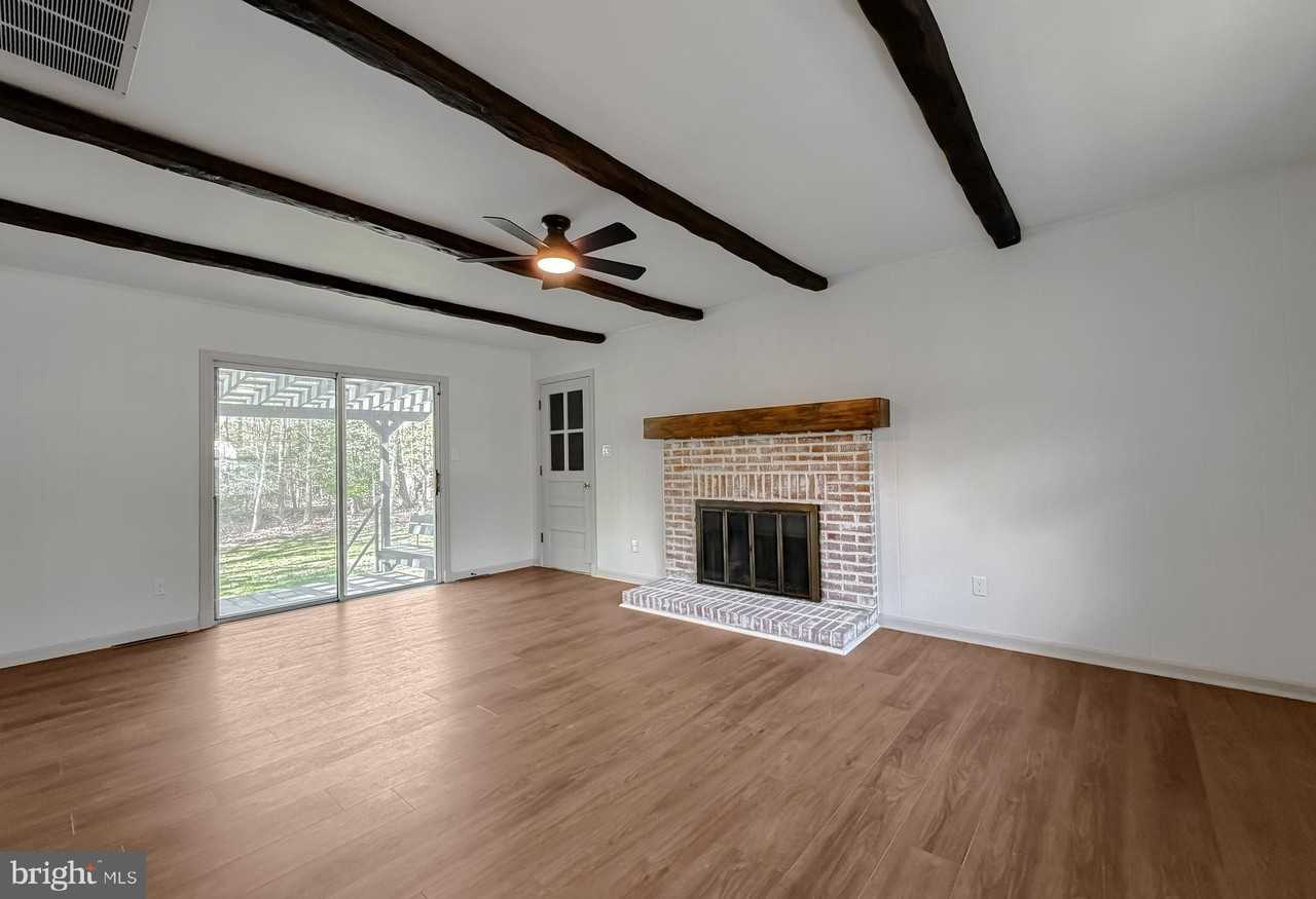 22985 Esperanza Dr - Photo 2 of 32