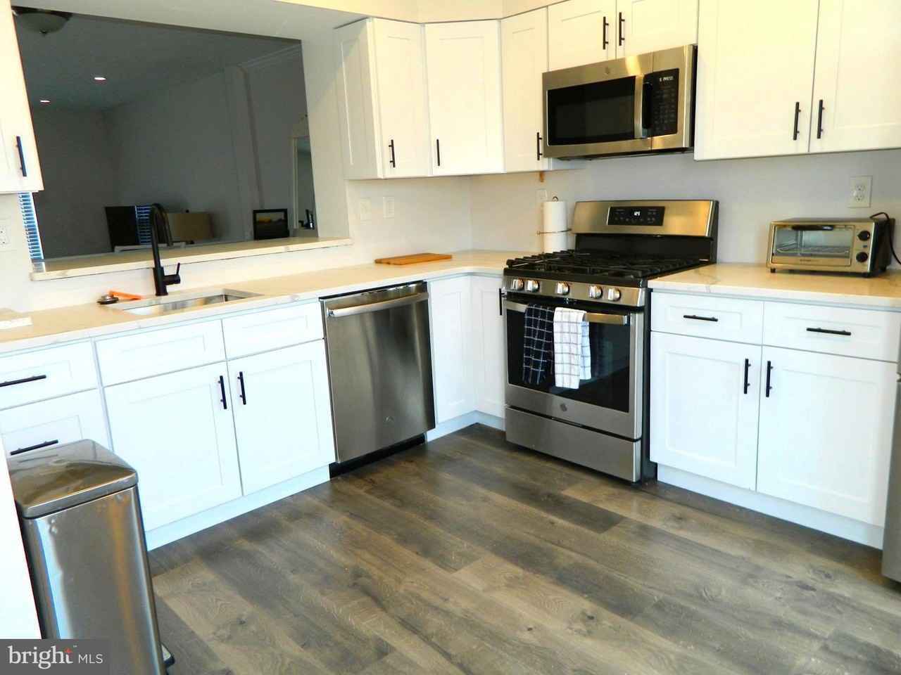 82 Pebble Ln - Photo 3 of 23