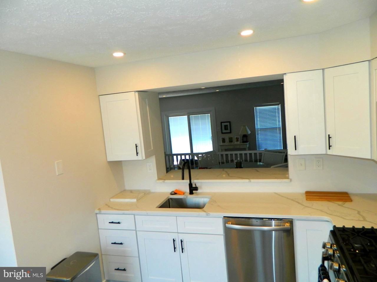 82 Pebble Ln - Photo 6 of 23