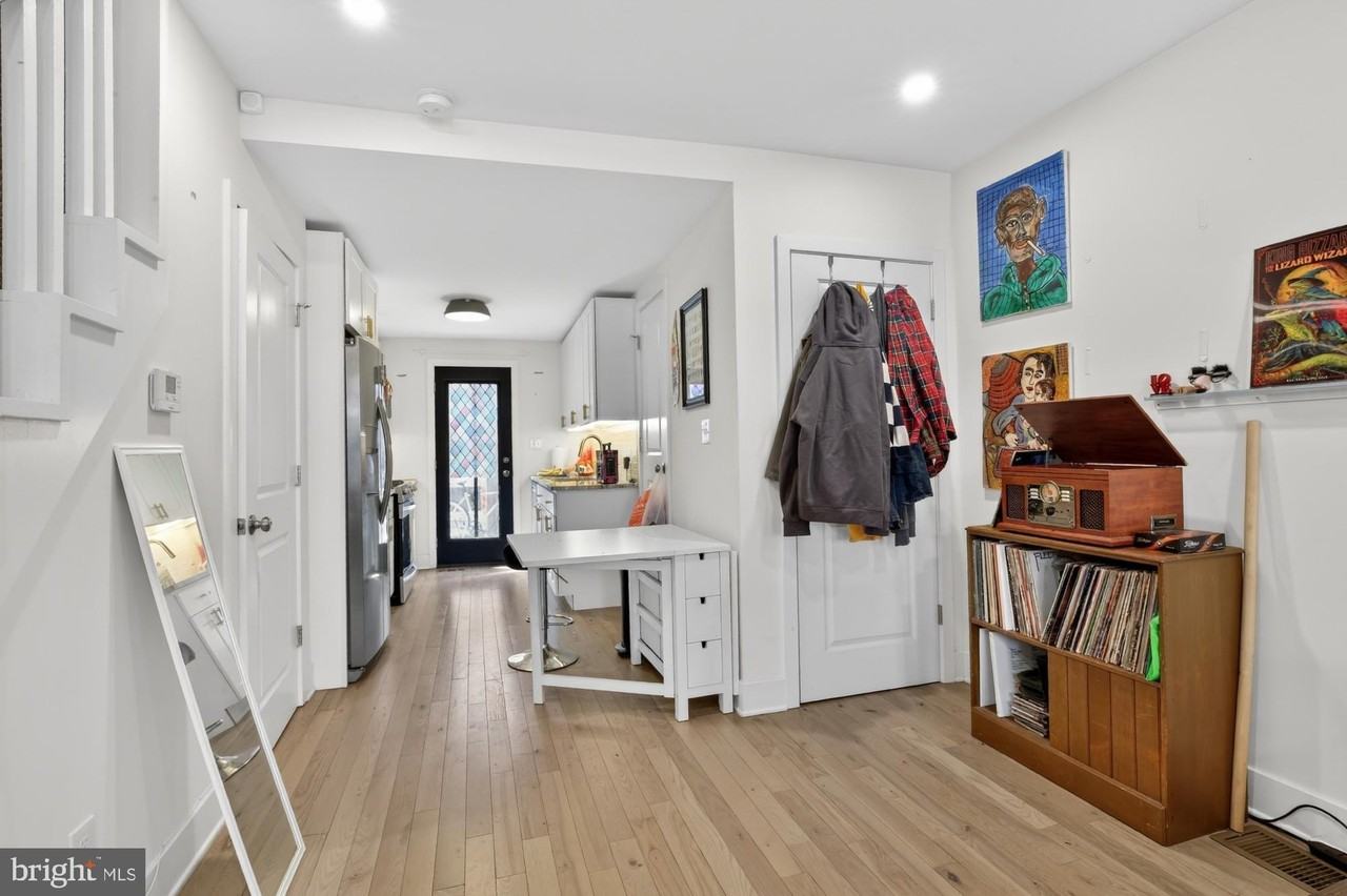 1742 S Dorrance St - Photo 4 of 19